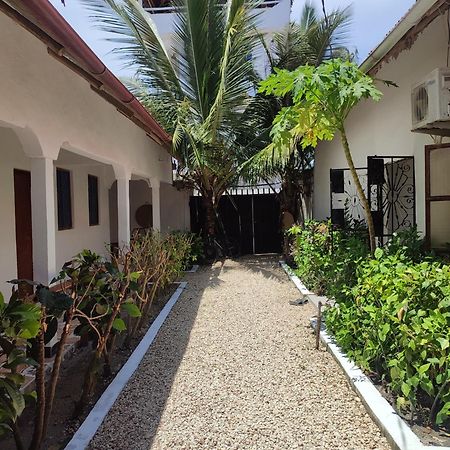 Fish House Nungwi Bed & Breakfast Exterior photo